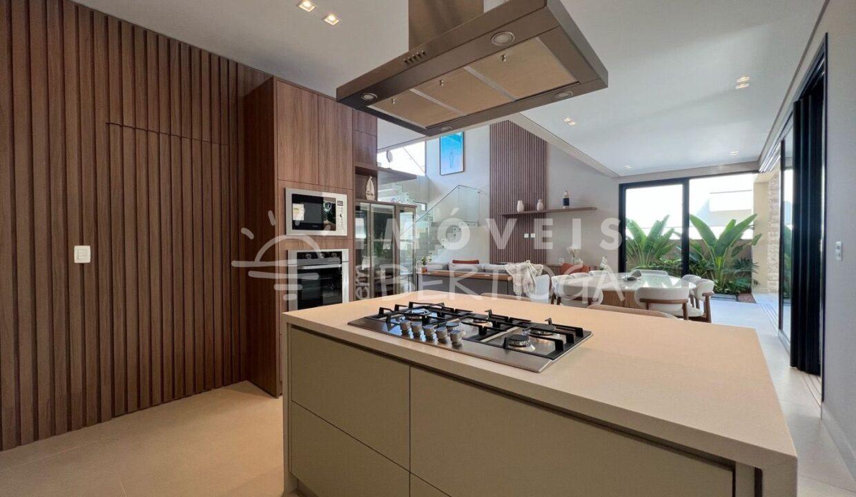 Casa-venda-BERTIOGA-RIVIERA-DE-SAO-LOURENCO-CA1746R-imobiliaria-na-riviera-imobiliaria-bertioga-2025-10-28_21-56-41_foto_rm-10