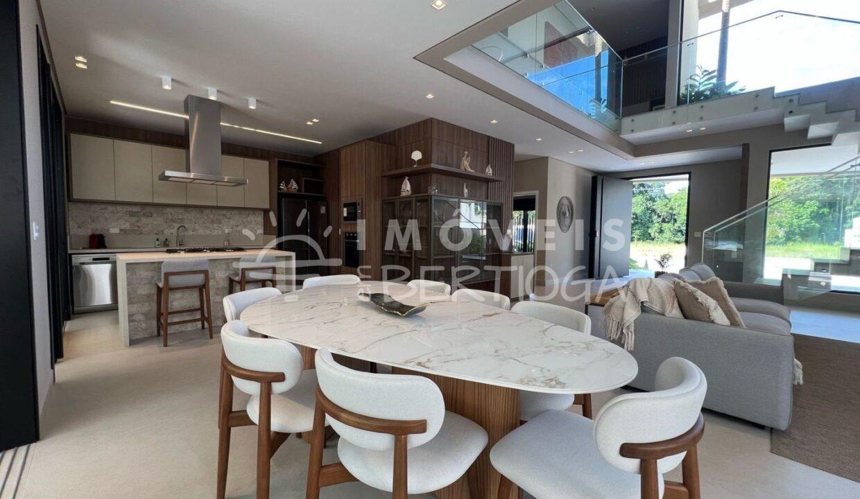 Casa-venda-BERTIOGA-RIVIERA-DE-SAO-LOURENCO-CA1746R-imobiliaria-na-riviera-imobiliaria-bertioga-2025-10-28_21-56-41_foto_rm-6