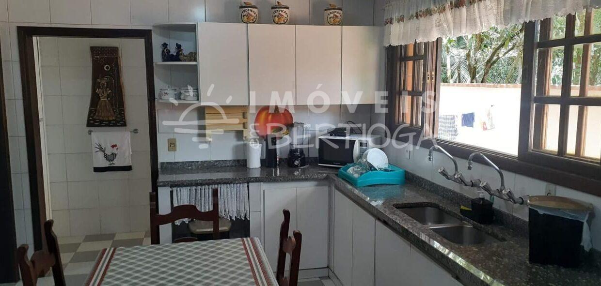 Casa-venda-BERTIOGA-RIVIERA-DE-SAO-LOURENCO-CA1748R-imobiliaria-na-riviera-imobiliaria-bertioga-2025-10-28_22-06-29_foto_rm-10