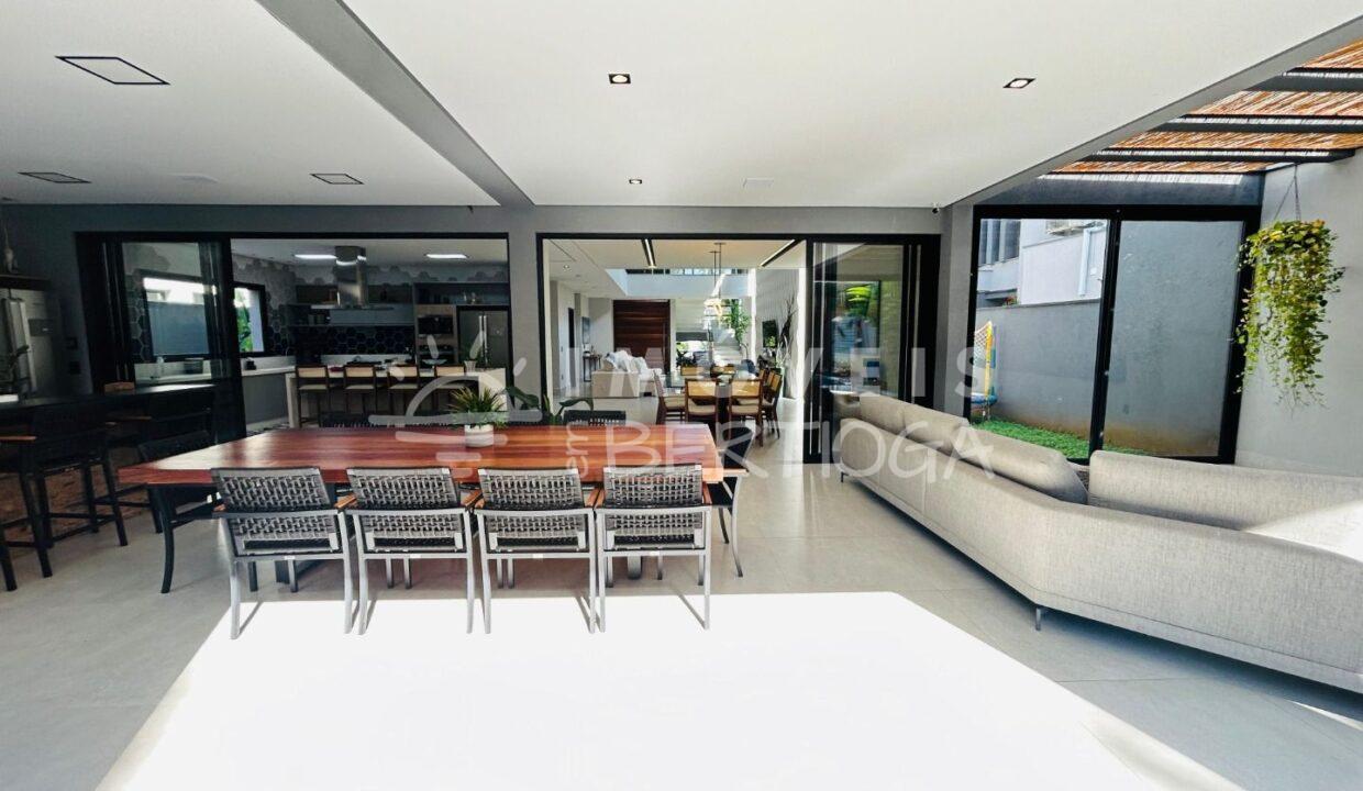 Casa-venda-BERTIOGA-RIVIERA-DE-SAO-LOURENCO-CA1751R-imobiliaria-na-riviera-imobiliaria-bertioga-2025-10-26_19-06-21_foto_rm-25