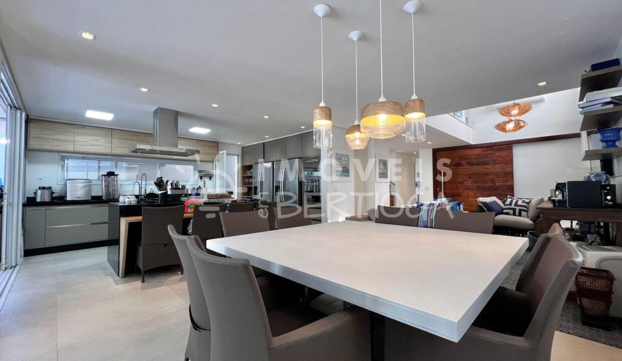 Casa-venda-BERTIOGA-RIVIERA-DE-SAO-LOURENCO-CA1754R-imobiliaria-na-riviera-imobiliaria-bertioga-2025-10-28_21-31-13_foto_rm-9