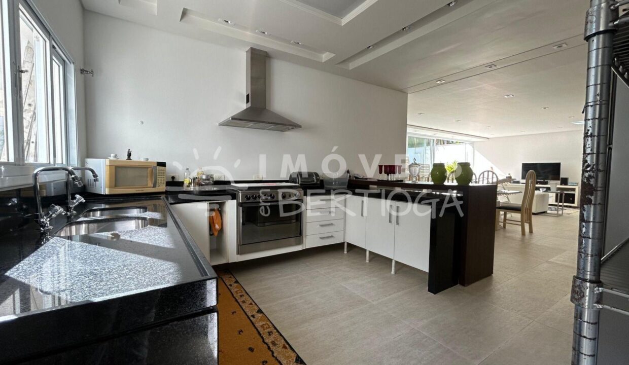Casa-venda-BERTIOGA-RIVIERA-DE-SAO-LOURENCO-CA1755R-imobiliaria-na-riviera-imobiliaria-bertioga-2025-10-28_21-40-26_foto_rm-11