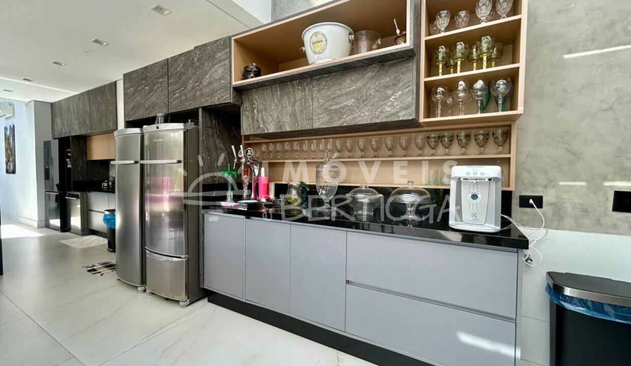 Casa-venda-BERTIOGA-RIVIERA-DE-SAO-LOURENCO-CA1756R-imobiliaria-na-riviera-imobiliaria-bertioga-2025-10-27_09-18-50_foto_rm-7