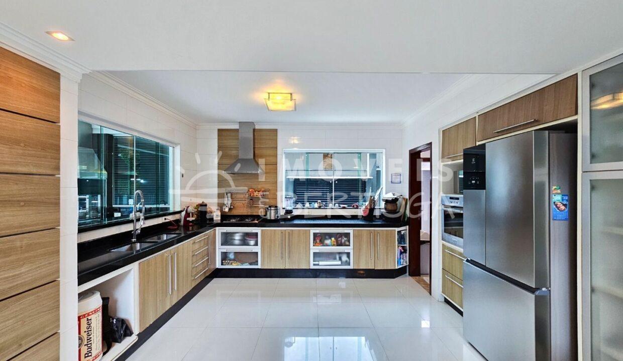 Casa-venda-BERTIOGA-RIVIERA-DE-SAO-LOURENCO-CA1782R-imobiliaria-na-riviera-imobiliaria-bertioga-2025-10-28_19-59-29_foto_rm-7