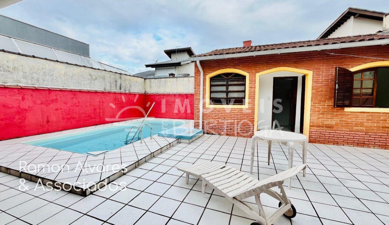Casa-venda-BERTIOGA-CENTER-VILLE-02153AV-imobiliaria-na-riviera-imobiliaria-bertioga-2026-06-25_18-12-58_foto_ra-1