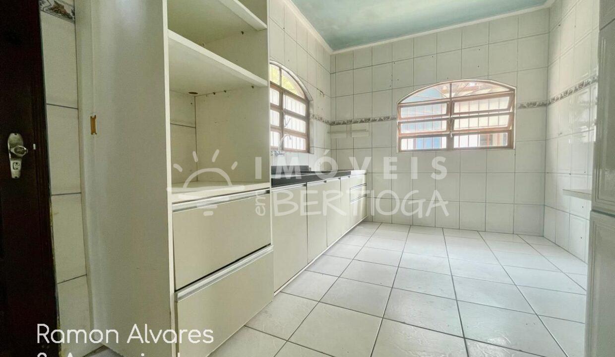 Casa-venda-BERTIOGA-CENTRO-02288AV-imobiliaria-na-riviera-imobiliaria-bertioga-2026-06-25_18-42-05_foto_ra-6